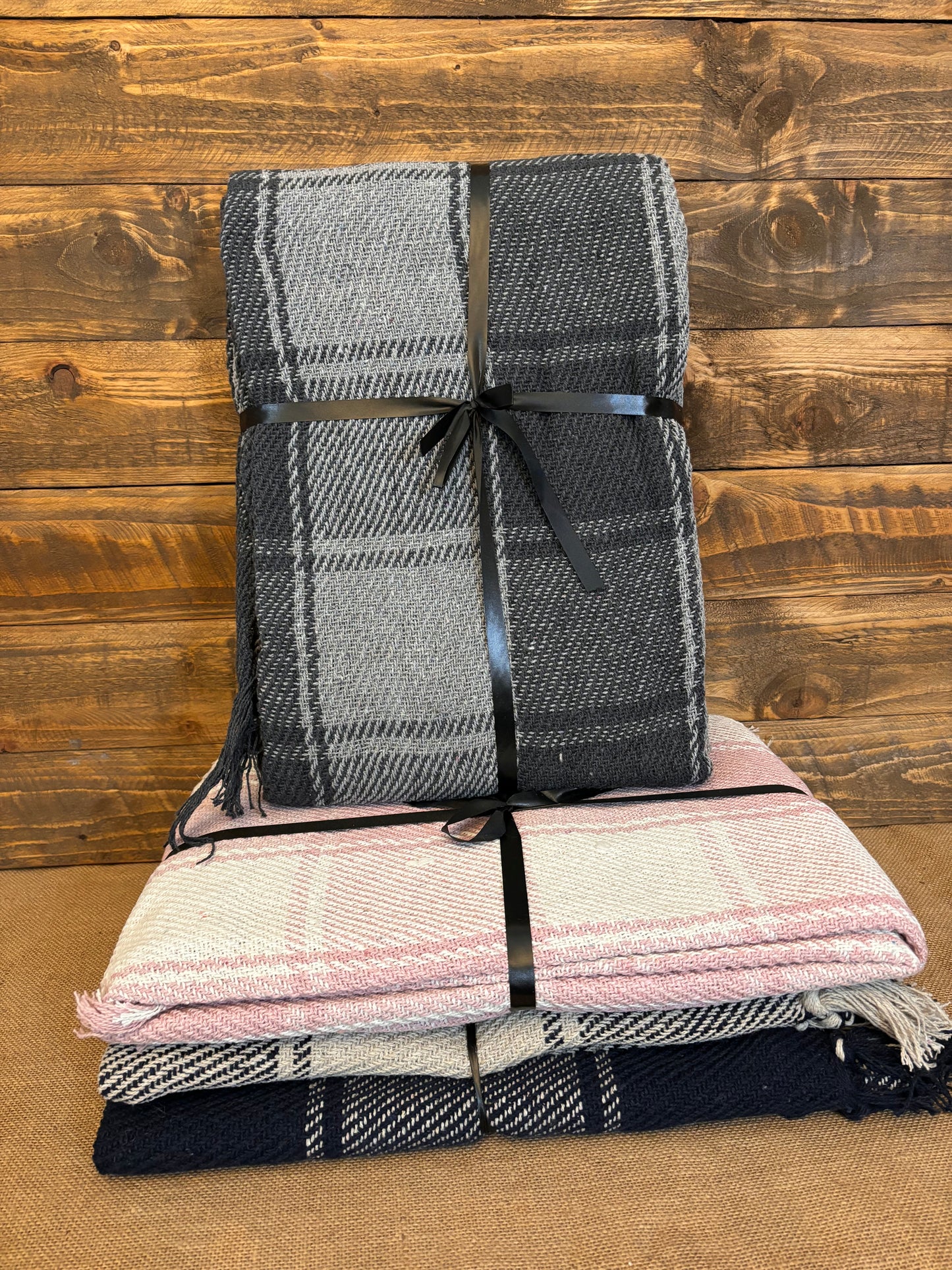 Comfy Check Throw - Charcoal