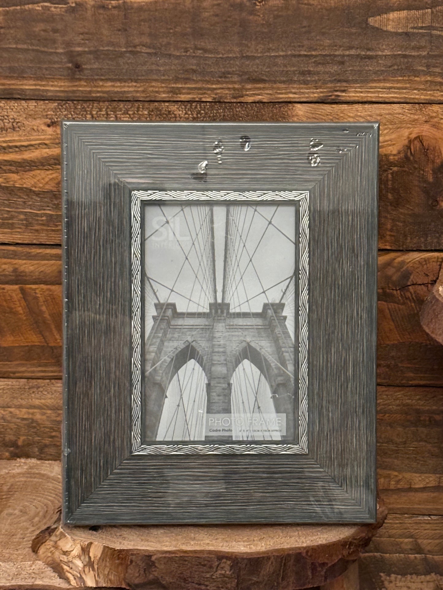 Grey wood effect photo frame