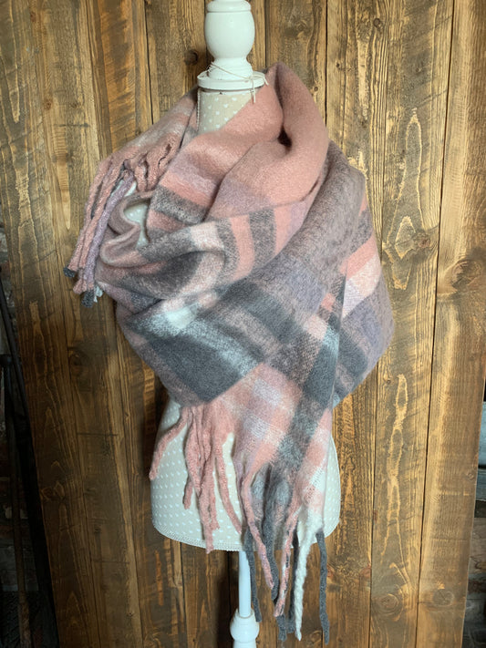 Cosy large check blanket scarf - Dusky Pink