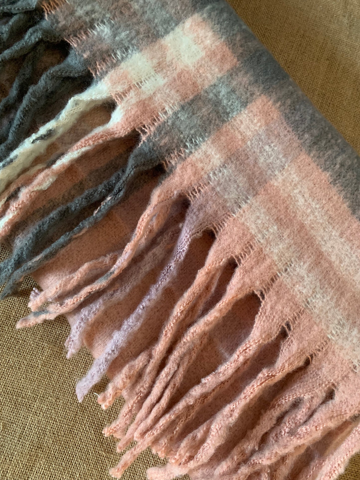 Cosy large check blanket scarf - Dusky Pink